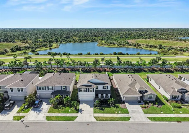 Photo 4 of Single family home for sale at 5731 Woodland Sage Dr, Sarasota, FL 34238 | MLS# N6146289 | Listing updated on 2026-10-23