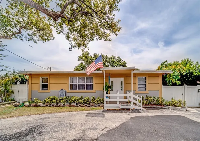 Multi family home for sale at 2335 Evans Rd, CLEARWATER, FL 33763 | MLS# TB8559898