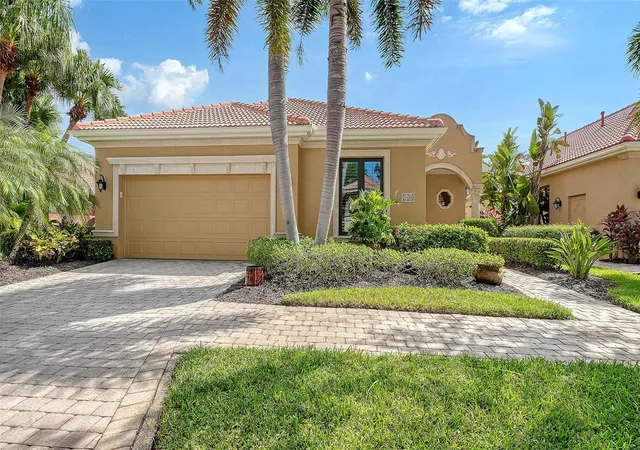 Single family home for sale at 5109 Cantabria Crst, SARASOTA, FL 34238 | MLS# A4710262