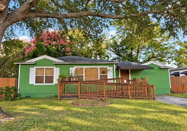 Single family home for sale at 1637 Crestwood Dr, ORLANDO, FL 32804 | MLS# O6451349