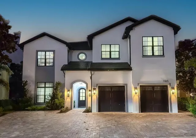 Photo 3 of Mansion for sale at 7465 Gathering Loop, Reunion, FL 34747 | MLS# O6451358 | Listing updated on 2026-10-23