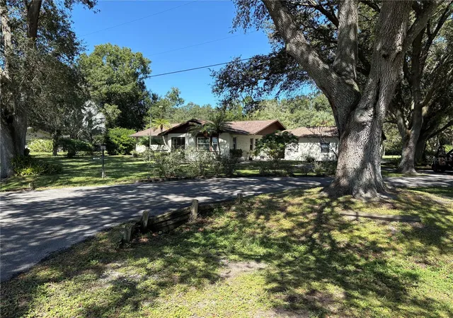 Single family home for sale at 2028 SE Reuben Ave, ARCADIA, FL 34266 | MLS# C7532270