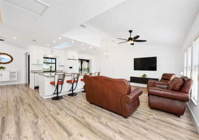 Photo 3 of Single family home for sale at 122 Bunker Rd, Rotonda West, FL 33947 | MLS# D6149278 | Listing updated on 2026-10-30