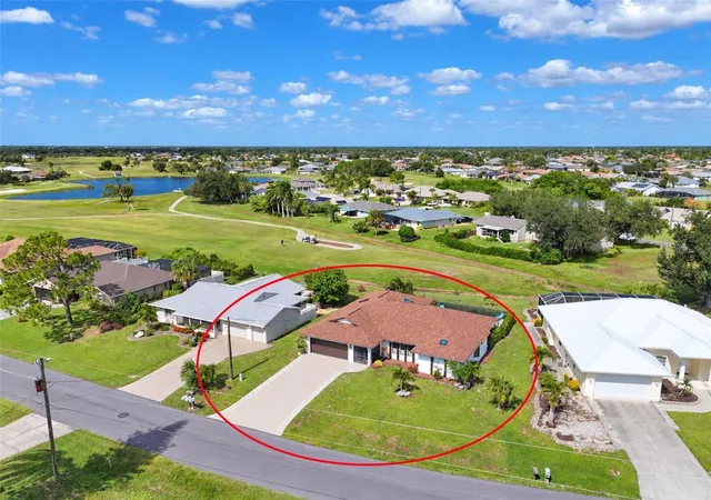 Photo 4 of Single family home for sale at 122 Bunker Rd, Rotonda West, FL 33947 | MLS# D6149278 | Listing updated on 2026-10-30