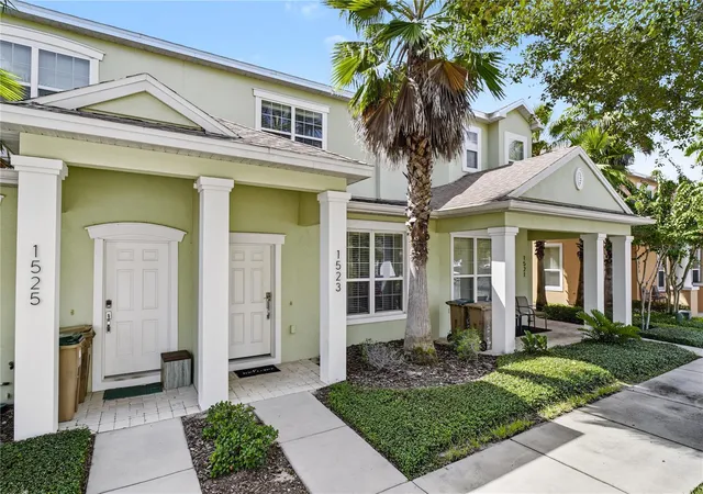 Photo 1 of Townhouse for sale at 1523 Retreat Cir, Clermont, FL 34714 | MLS# O6451365 | Listing updated on 2026-10-22
