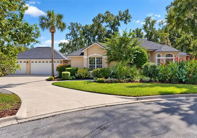 Photo 1 of Single family home for sale at 2416 SE 29th Street, Ocala, FL 34471 | MLS# OM734389 | Listing updated on 2026-10-22
