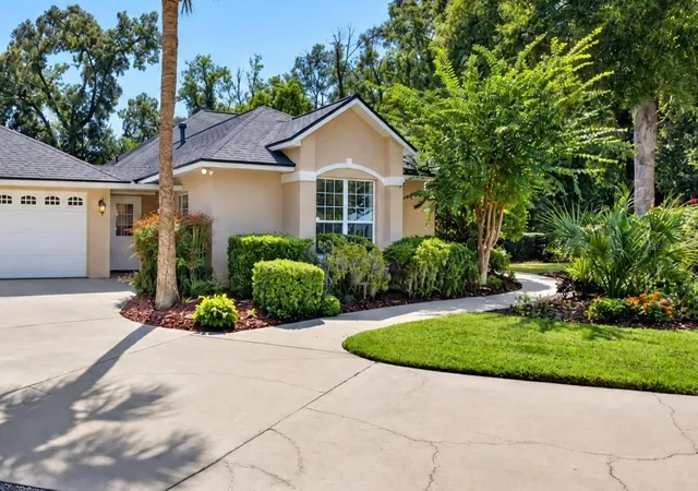 Photo 4 of Single family home for sale at 2416 SE 29th Street, Ocala, FL 34471 | MLS# OM734389 | Listing updated on 2026-10-22