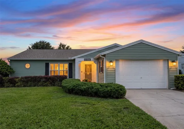 Single family home for sale at 6106 Kittiwake Dr, LAKELAND, FL 33809 | MLS# G5119291