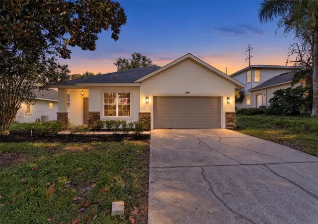 Photo 1 of Single family home for sale at 10617 Masters Dr, Clermont, FL 34711 | MLS# A4710275 | Listing updated on 2026-10-22