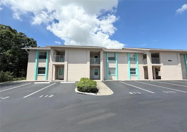 Condo for sale at 8151 Heatherwood Dr #111, SEMINOLE, FL 33777 | MLS# TB8559956