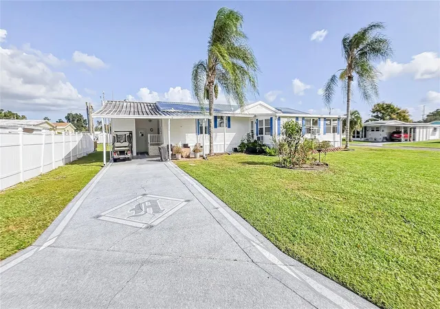 Photo 2 of Manufactured home for sale at 37233 Beverly Ave, Zephyrhills, FL 33542 | MLS# TB8559963 | Listing updated on 2026-10-28