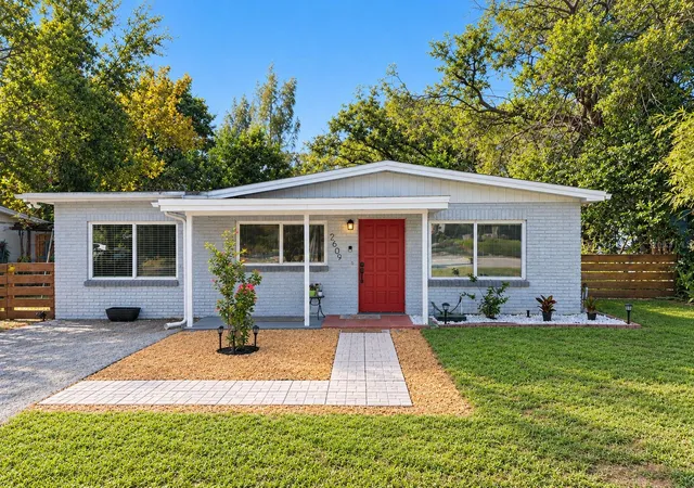 Photo 1 of Single family home for sale at 2609 E 99th Avenue, Tampa, FL 33612 | MLS# TB8559964 | Listing updated on 2026-10-27