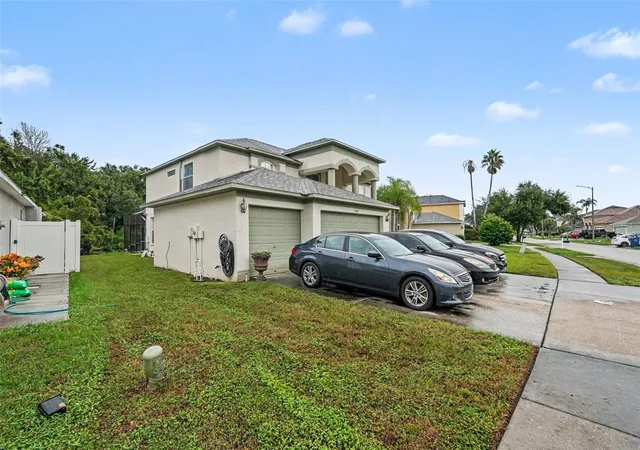 Photo 3 of Single family home for sale at 27021 Coral Springs Dr, Wesley Chapel, FL 33544 | MLS# TB8559965 | Listing updated on 2026-10-22