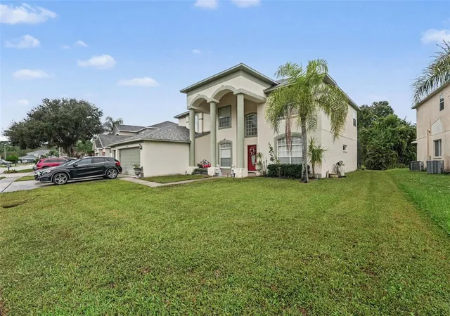 Photo 4 of Single family home for sale at 27021 Coral Springs Dr, Wesley Chapel, FL 33544 | MLS# TB8559965 | Listing updated on 2026-10-22