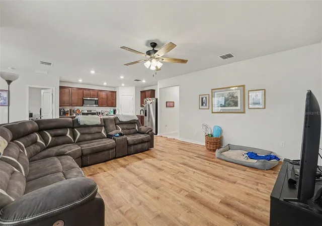 Photo 1 of Single family home for sale at 3824 Indian River Ct, Lakeland, FL 33811 | MLS# TB8559967 | Listing updated on 2026-10-21