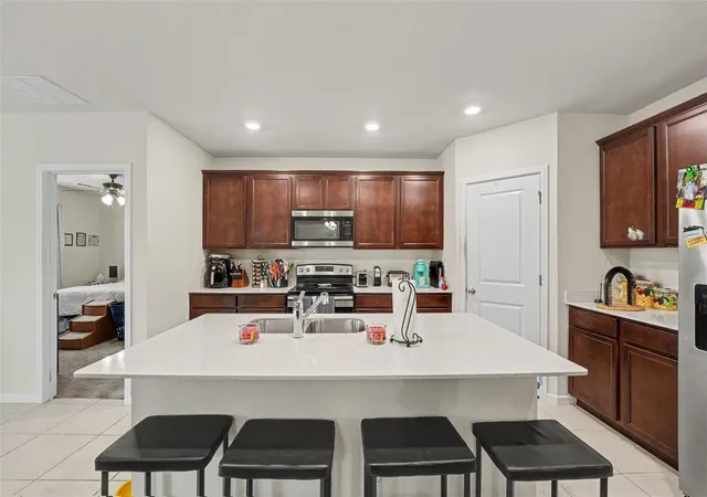 Photo 4 of Single family home for sale at 3824 Indian River Ct, Lakeland, FL 33811 | MLS# TB8559967 | Listing updated on 2026-10-21