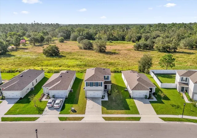 Photo 1 of Single family home for sale at 718 Eagle Landing Blvd, Winter Haven, FL 33880 | MLS# O6451407 | Listing updated on 2026-10-24