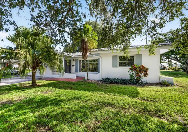 Single family home for sale at 8779 143rd Street, SEMINOLE, FL 33776 | MLS# TB8559974