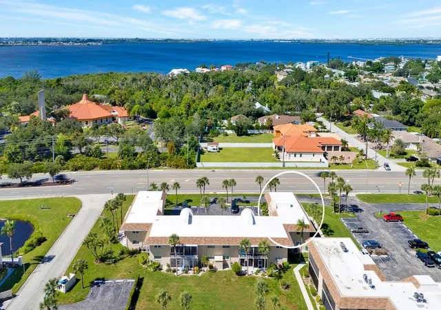 Photo 2 of Condo for sale at 2727 75th Street W #7A15, Bradenton, FL 34209 | MLS# A4710289 | Listing updated on 2026-10-23