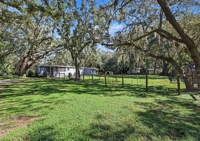 Photo 2 of Single family home for sale at 1916 Beachway Ln, Odessa, FL 33556 | MLS# TB8559979 | Listing updated on 2026-10-22