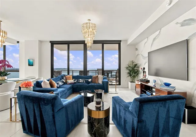 Photo 1 of Condo for sale at 2103 Bayshore Blvd #706, Tampa, FL 33606 | MLS# TB8559987 | Listing updated on 2026-10-22
