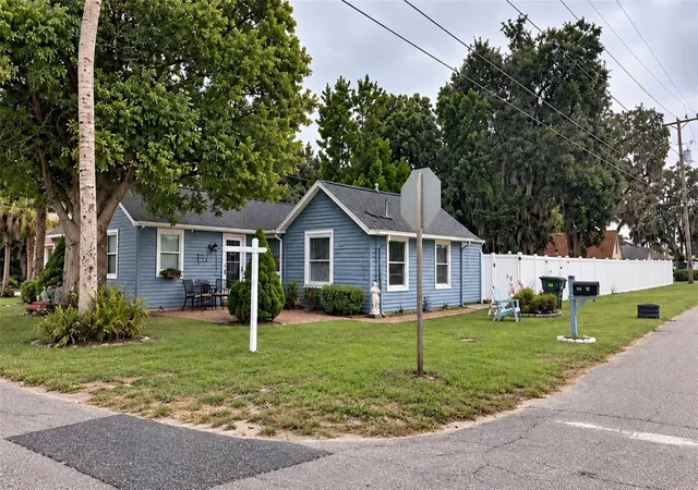 Single family home for sale at 90 12th Street, Saint Cloud, FL 34769 | MLS# S5159912
