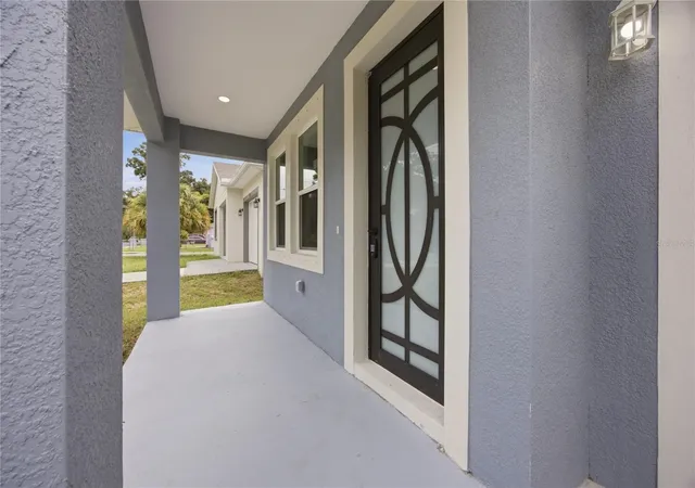 Photo 3 of Single family home for sale at 3109 E 22nd Avenue, Tampa, FL 33605 | MLS# TB8559998 | Listing updated on 2026-10-21