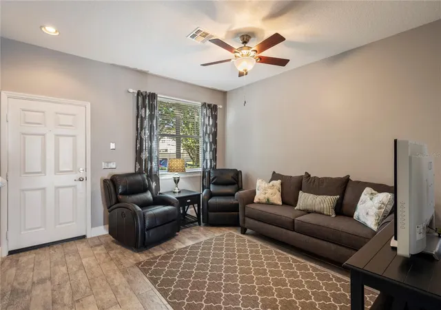 Photo 3 of Townhouse for sale at 8516 Danforth Dr, Windermere, FL 34786 | MLS# O6451433 | Listing updated on 2026-10-23
