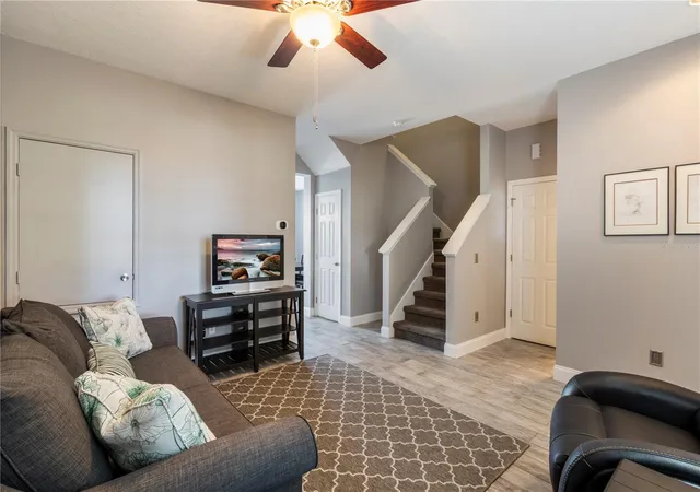 Photo 4 of Townhouse for sale at 8516 Danforth Dr, Windermere, FL 34786 | MLS# O6451433 | Listing updated on 2026-10-23