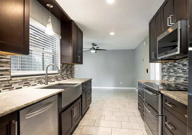Photo 4 of Single family home for sale at 1021 Princess Gate Blvd, Winter Park, FL 32792 | MLS# O6451435 | Listing updated on 2026-10-28