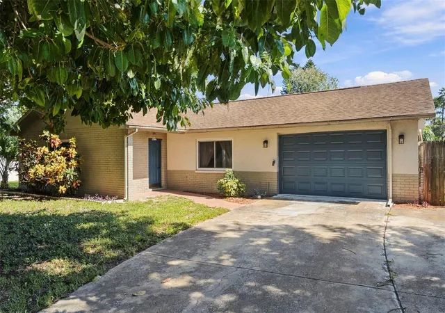 Photo 1 of Single family home for sale at 1279 S Disston Ave, Tarpon Springs, FL 34689 | MLS# TB8560020 | Listing updated on 2026-10-27