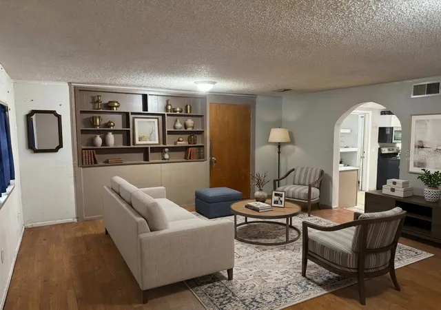 Photo 4 of Single family home for sale at 3605 Dr Love Rd, Orlando, FL 32810 | MLS# O6451454 | Listing updated on 2026-10-21
