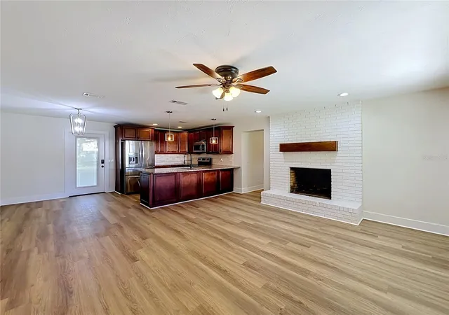 Photo 3 of Single family home for sale at 327 NE 6th Avenue, Trenton, FL 32693 | MLS# OM734406 | Listing updated on 2026-10-23