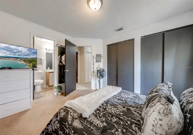 Photo 3 of Townhouse for sale at 2904 Squire Oak Ct, Saint Cloud, FL 34769 | MLS# S5159919 | Listing updated on 2026-10-22