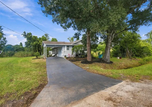 Photo 1 of Single family home for sale at 2115 55th Avenue E, Bradenton, FL 34203 | MLS# A4710306 | Listing updated on 2026-10-29