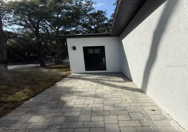 Photo 2 of Single family home for sale at 1346 Elliott St, Sanford, FL 32771 | MLS# O6451475 | Listing updated on 2026-10-22