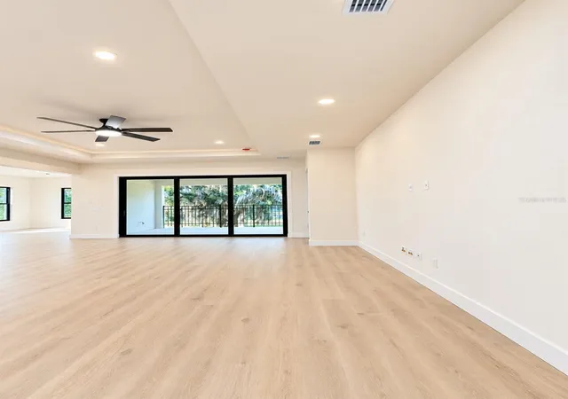 Photo 3 of Single family home for sale at 4611 Hickory Oak Dr, Brooksville, FL 34601 | MLS# TB8560061 | Listing updated on 2026-10-29