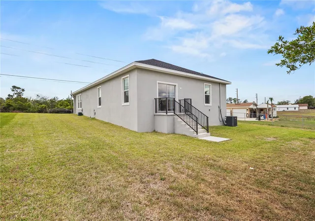 Photo 4 of Single family home for sale at 9211 Northcliffe Blvd, Spring Hill, FL 34606 | MLS# TB8560065 | Listing updated on 2026-10-27