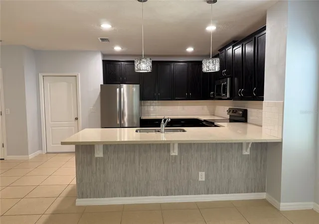 Photo 4 of Single family home for sale at 9511 Oglethorpe Dr, Groveland, FL 34736 | MLS# O6451482 | Listing updated on 2026-10-29