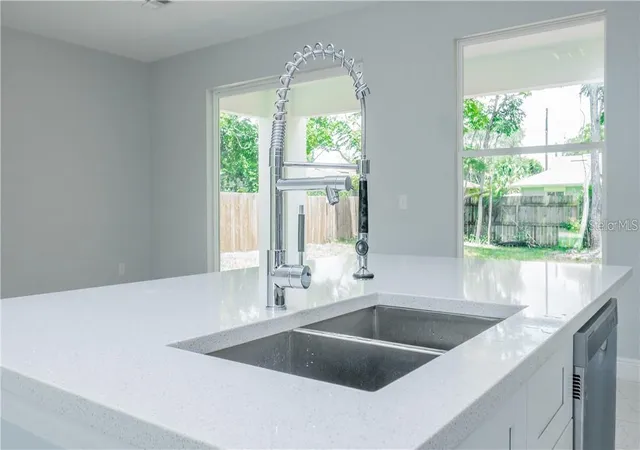 Photo 4 of Single family home for sale at 2916 Winlock Ave, Deltona, FL 32738 | MLS# S5159928 | Listing updated on 2026-10-23