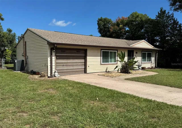 Photo 1 of Single family home for sale at 469 Wiltshire Blvd, Port Orange, FL 32127 | MLS# NS1089543 | Listing updated on 2026-10-22