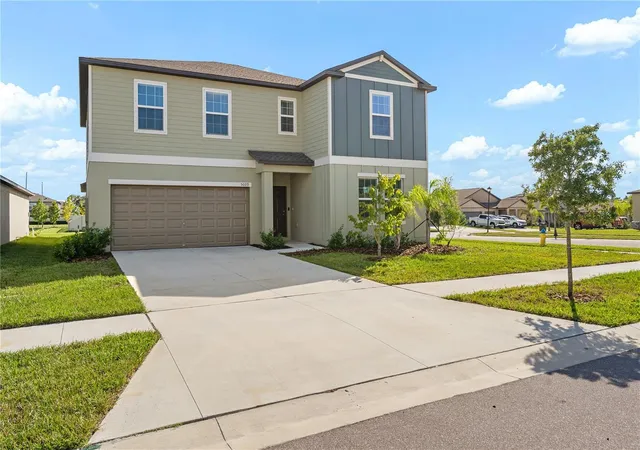Photo 2 of Single family home for sale at 5009 Fiddle Fig Ave, Wimauma, FL 33598 | MLS# TB8560085 | Listing updated on 2026-10-23