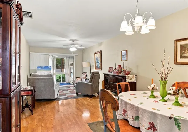 Photo 3 of Condo for sale at 3950 Roxane Blvd #3B, Sarasota, FL 34235 | MLS# A4710322 | Listing updated on 2026-10-25