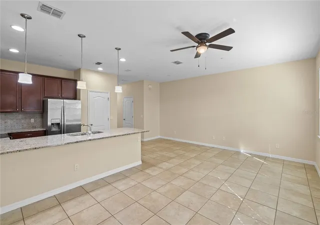 Photo 4 of Townhouse for sale at 1083 Taramundi Dr, Oviedo, FL 32765 | MLS# O6451496 | Listing updated on 2026-10-22