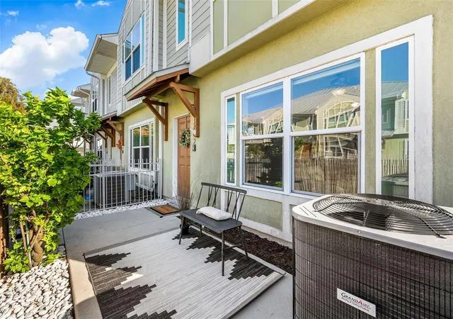Photo 1 of Townhouse for sale at 1282 Calusa Cir, Clearwater, FL 33755 | MLS# TB8560094 | Listing updated on 2026-10-22