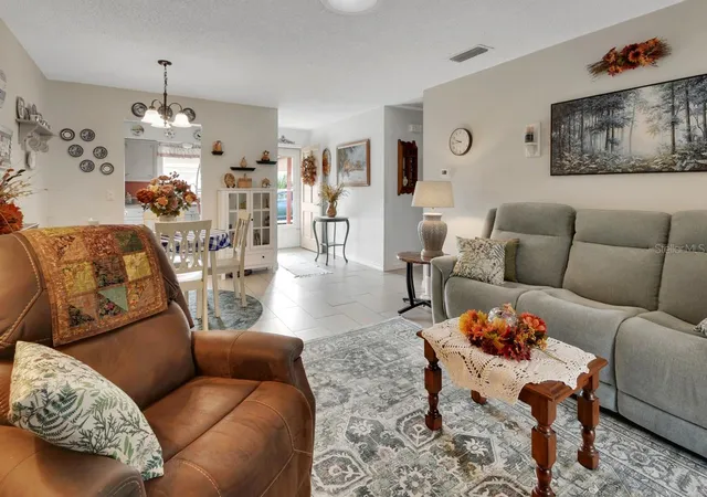 Listing Photo 5 - Condo for sale in building located at 713 E Michigan Ave, DELAND, FL 32724 - Unit #B