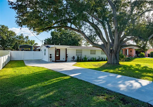 Single family home for sale at 9014 W Norfolk St, TAMPA, FL 33615 | MLS# TB8560100