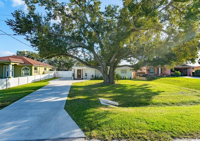 Photo 1 of Single family home for sale at 9014 W Norfolk St, Tampa, FL 33615 | MLS# TB8560100 | Listing updated on 2026-10-22