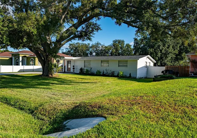 Photo 2 of Single family home for sale at 9014 W Norfolk St, Tampa, FL 33615 | MLS# TB8560100 | Listing updated on 2026-10-22