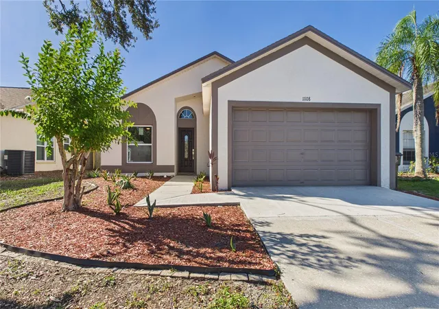 Photo 2 of Single family home for sale at 11108 Windpoint Dr, Tampa, FL 33635 | MLS# TB8560101 | Listing updated on 2026-10-23